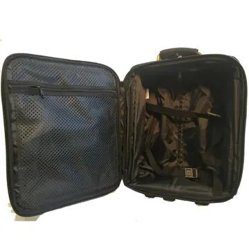 A. Saks 17" Under-The-Seat Overnight Upright Expandable Computer Rollaboard w/USB Port