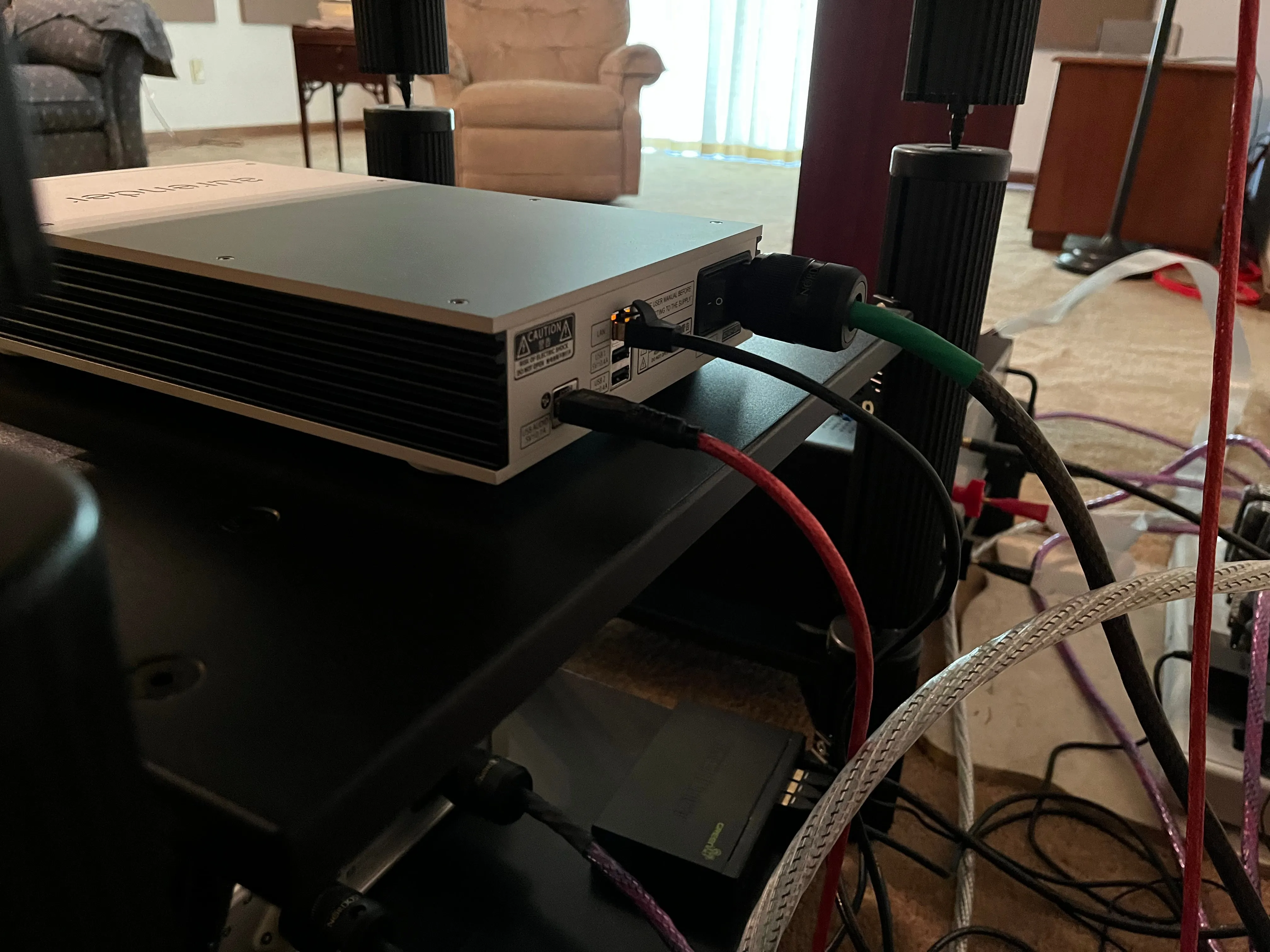 Aurender N100H Network Server / Streamer; 4TB; Silver