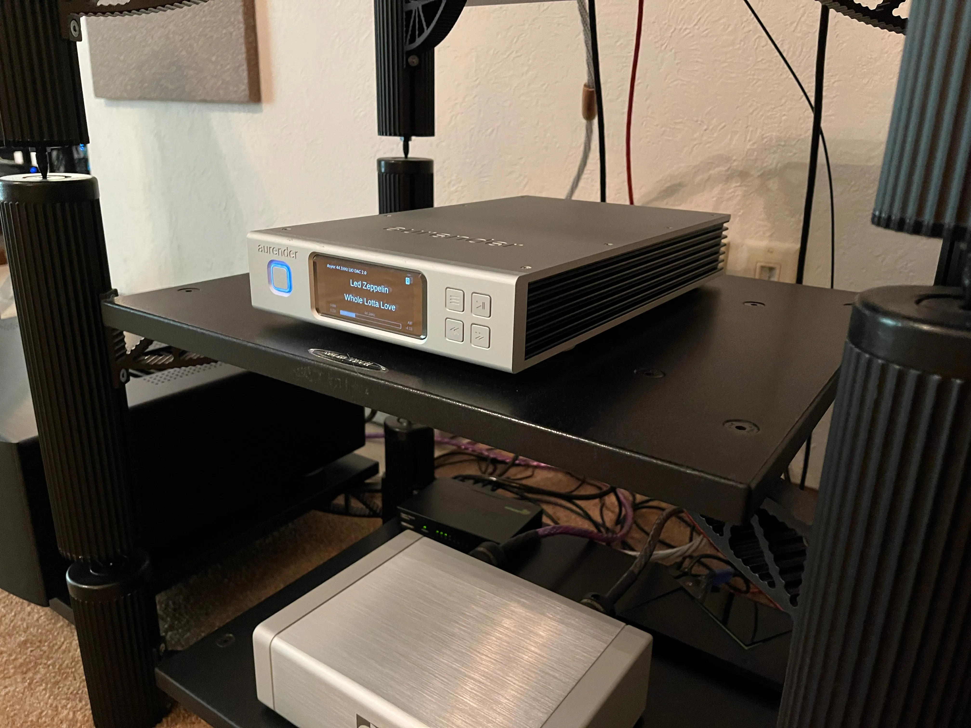 Aurender N100H Network Server / Streamer; 4TB; Silver