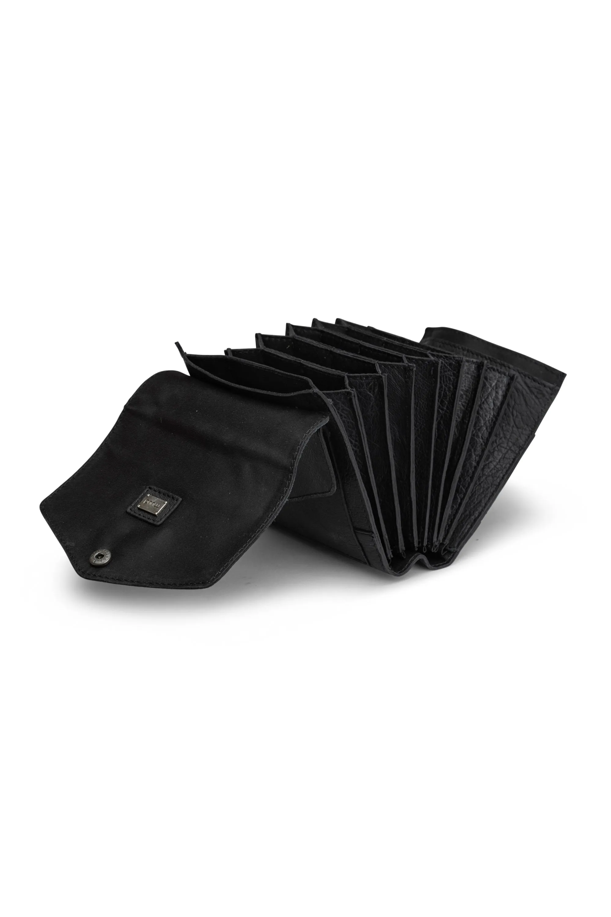 Betina Needle Case
