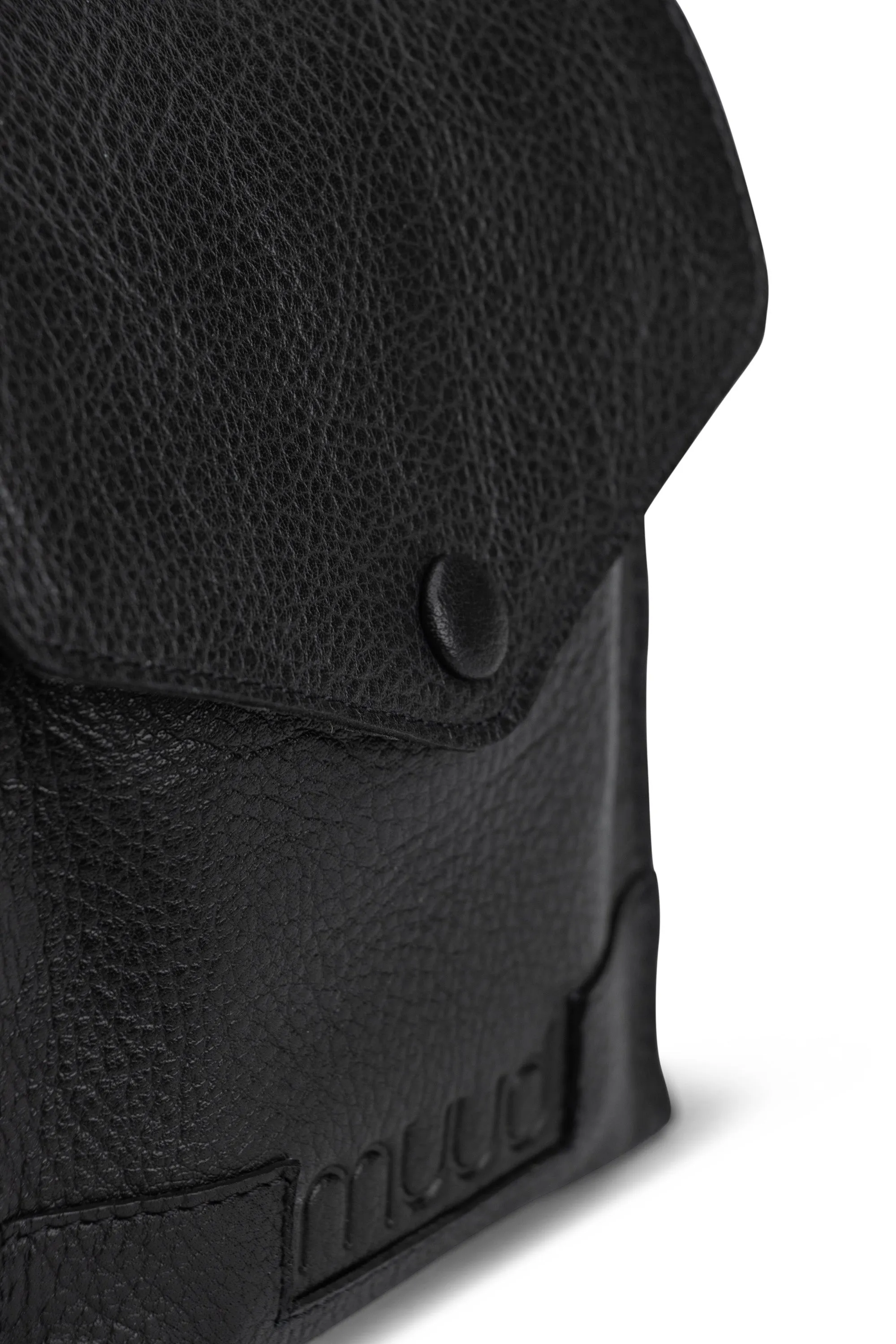 Betina Needle Case
