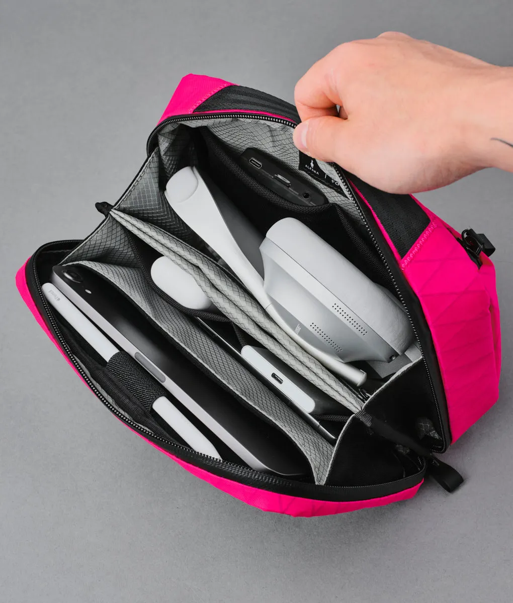Elements Tech Case Max - Hot Pink RVX20
