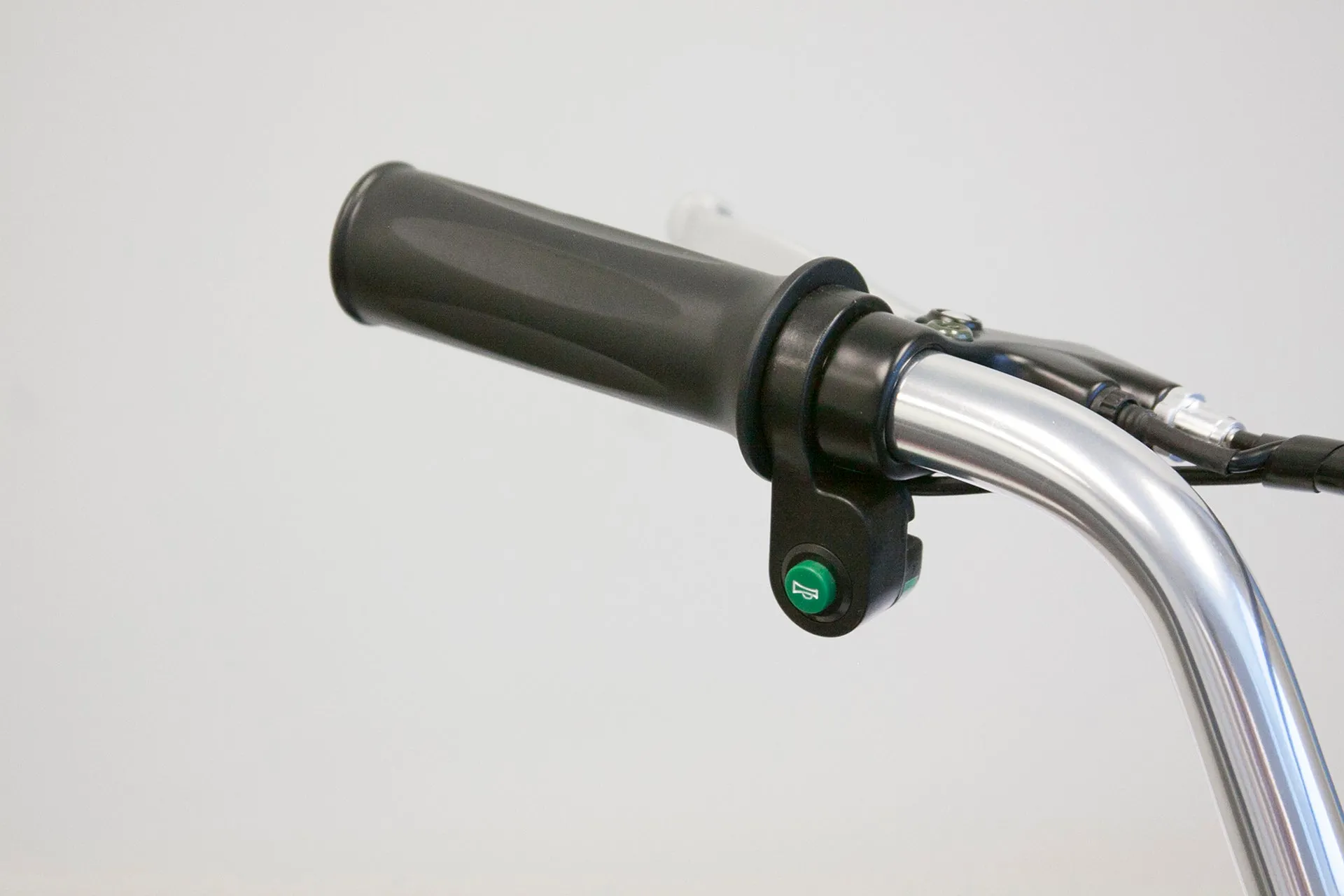EWheels EW-29 48V 500W (750W Peak) Step-Thru Electric Trike