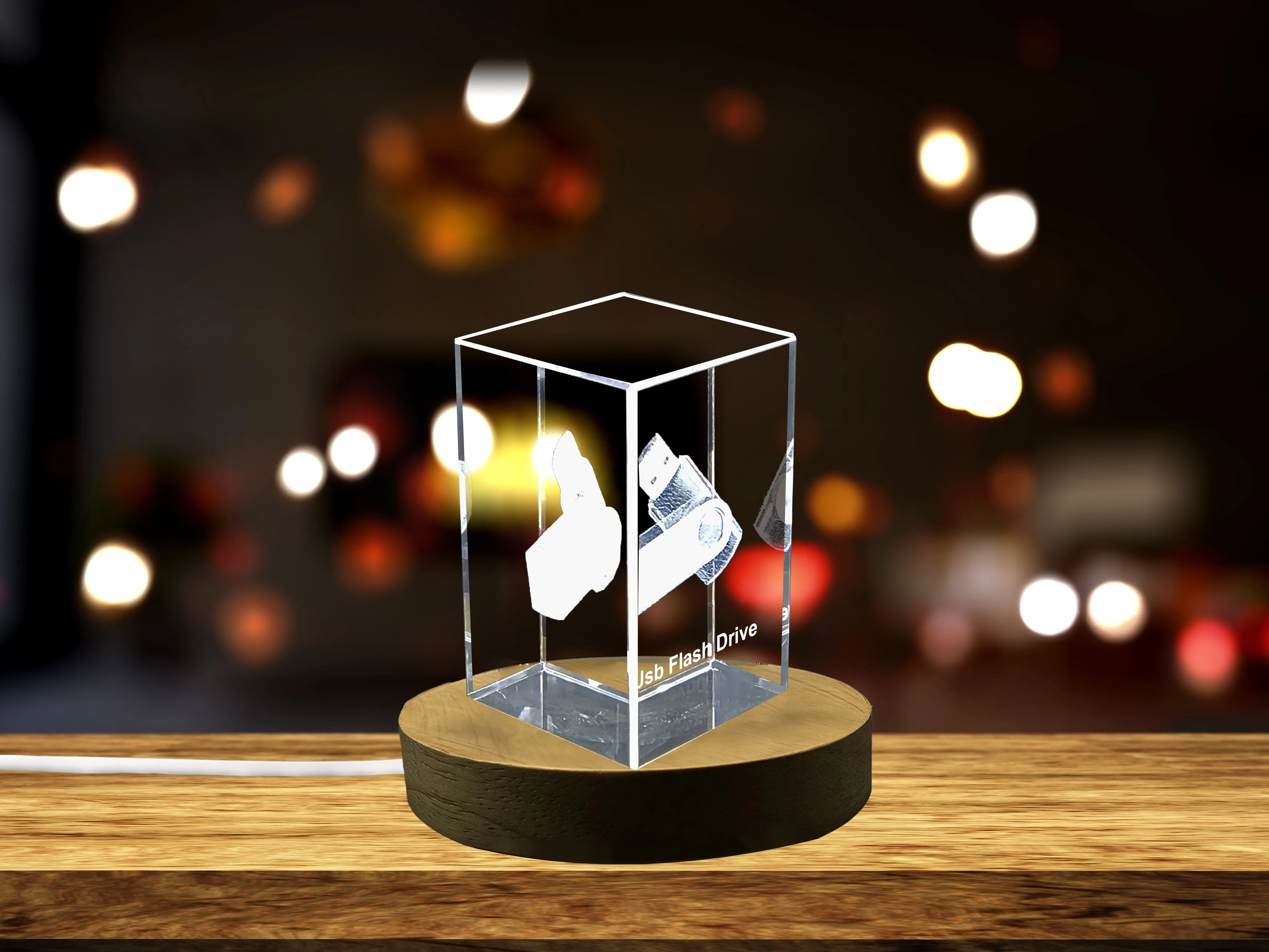 Exquisitely Detailed Crystal USB Drive Keepsake - A Technical Marvel Encased in Crystal