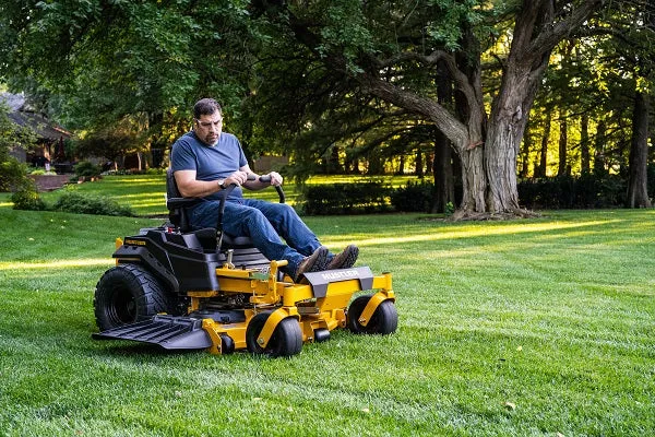 Hustler Raptor XDX 60" Residential Zero-Turn Mower w/ Kawasaki FR730 (24HP)