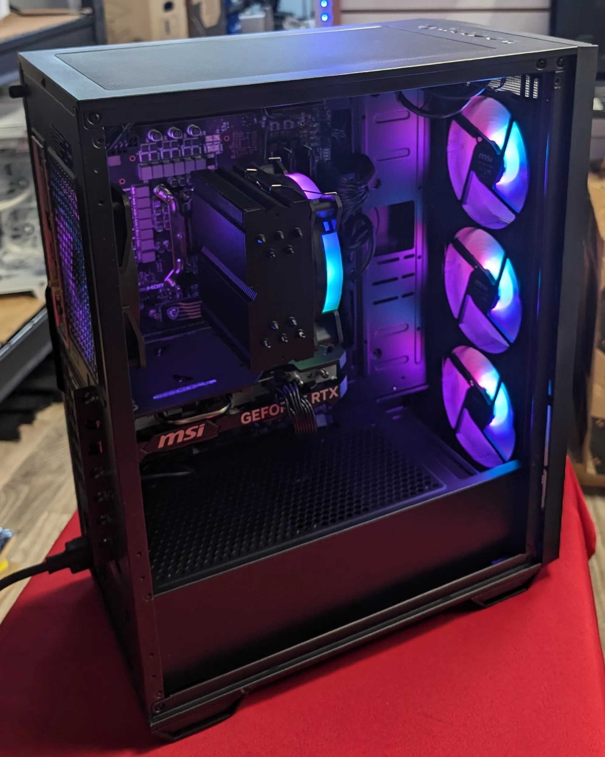 PC GAMING NEUF MSI RTX 4060-Ti 8GB GDDR6 i7-14700F 32GB DDR5 SSD 2TB NVMe