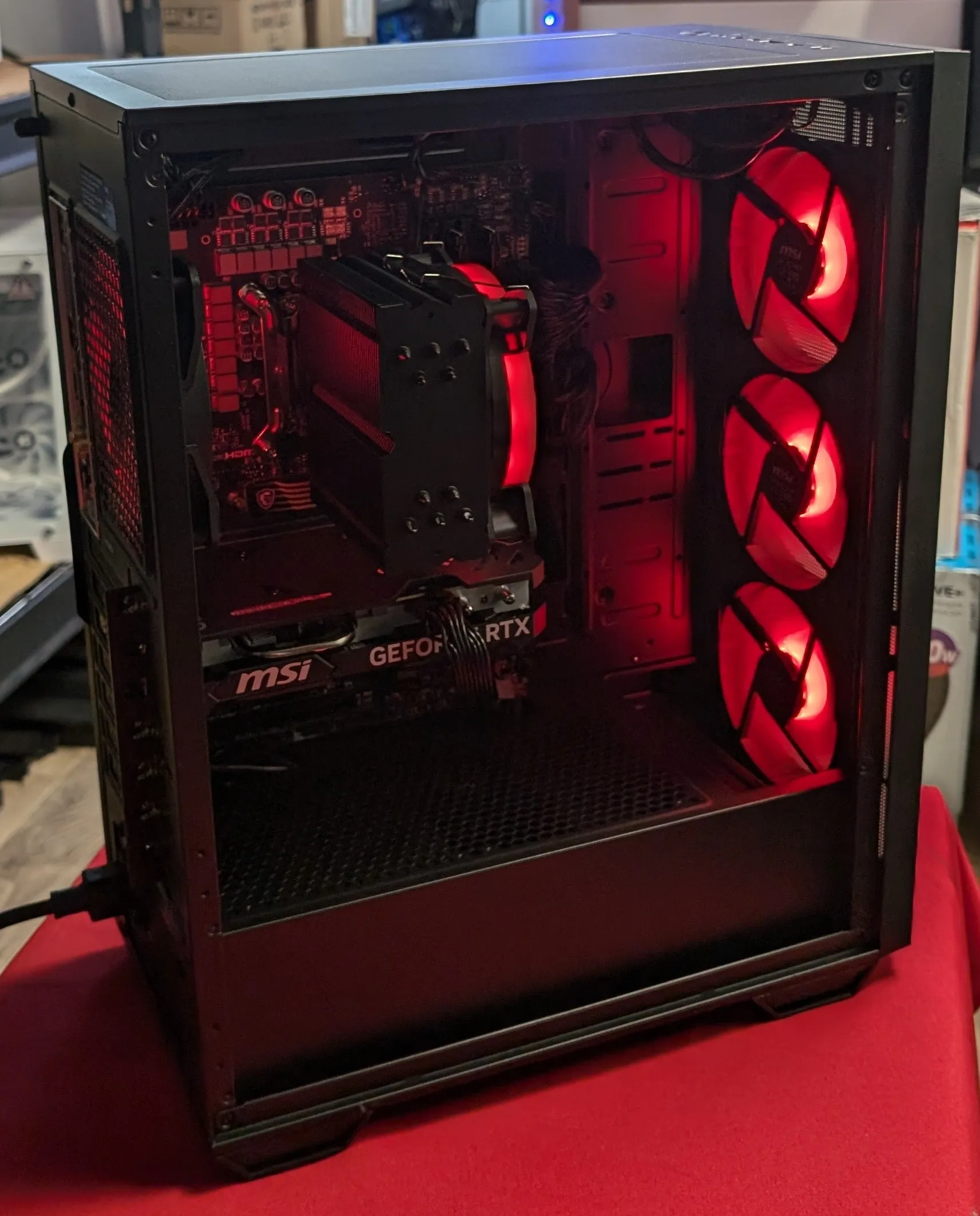 PC GAMING NEUF RTX 4070 12GB GDDR6 i7-14700F 32GB DDR5 SSD 2TB NVMe