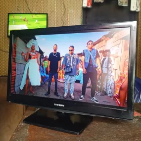 SAMSUNG 19 Inch UE19H4000AW HD Ready LED TV - London Used