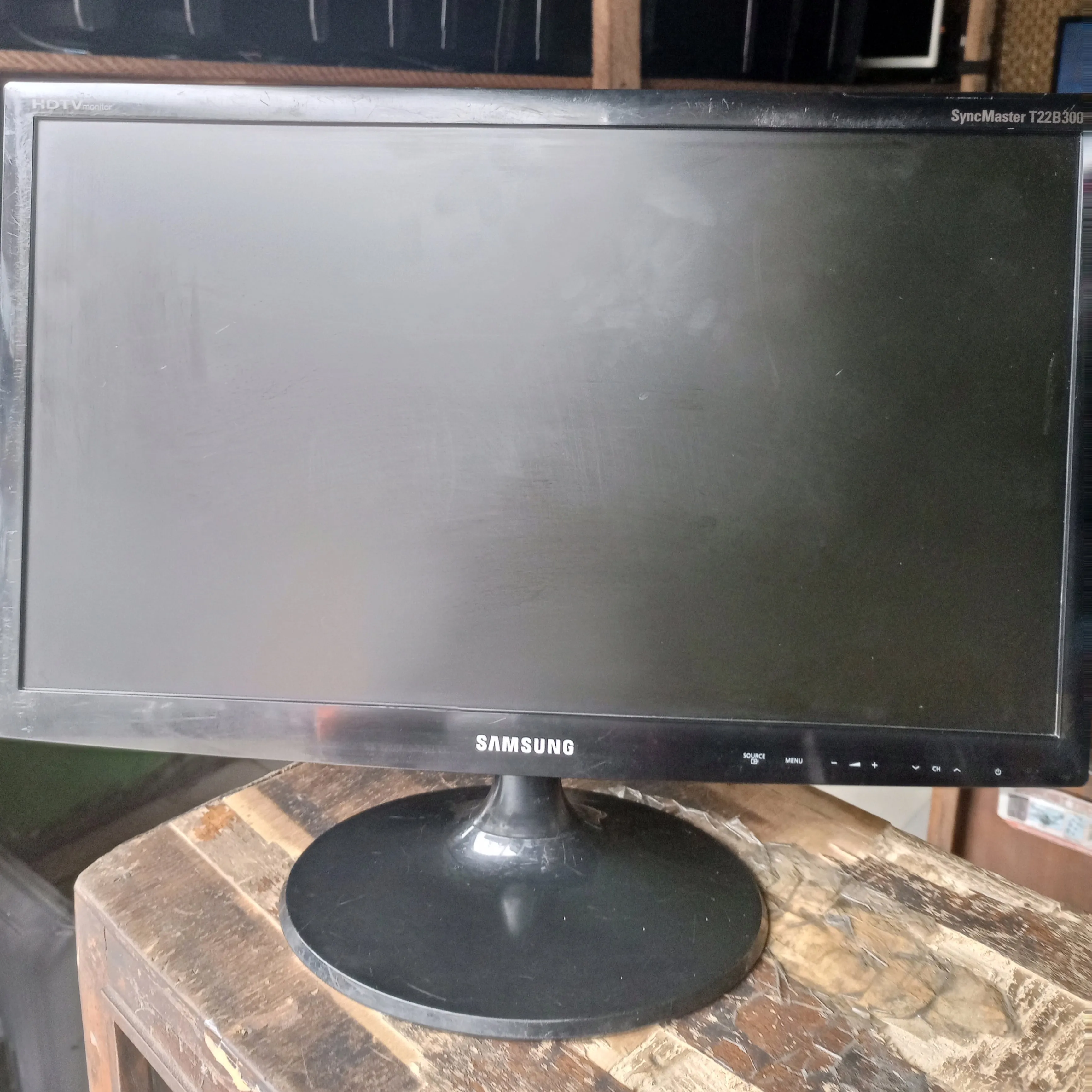 SAMSUNG 22 Inch LT22B300 Full HD LED TV - UK Used