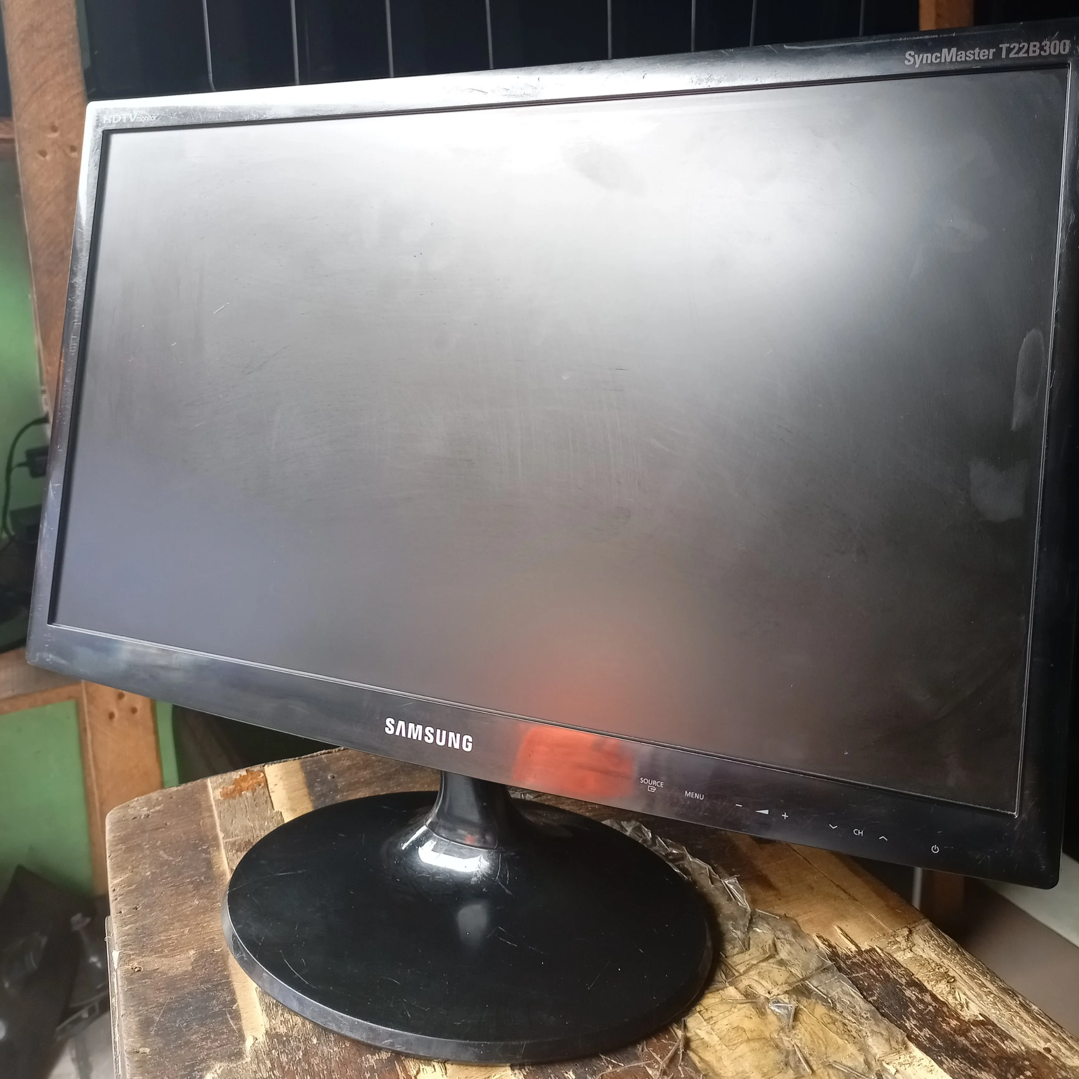 SAMSUNG 22 Inch LT22B300 Full HD LED TV - UK Used