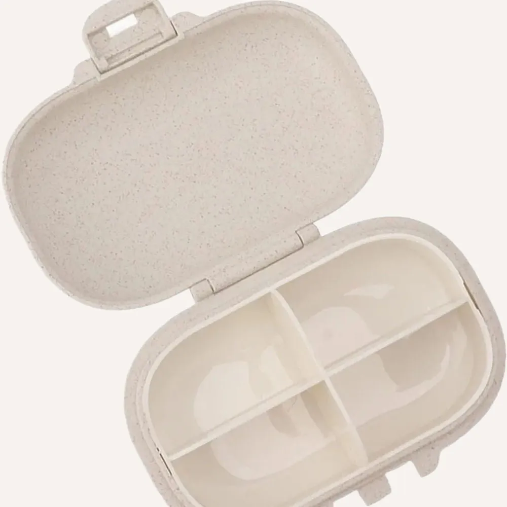 Travel Supplement Box | 8 Compartment