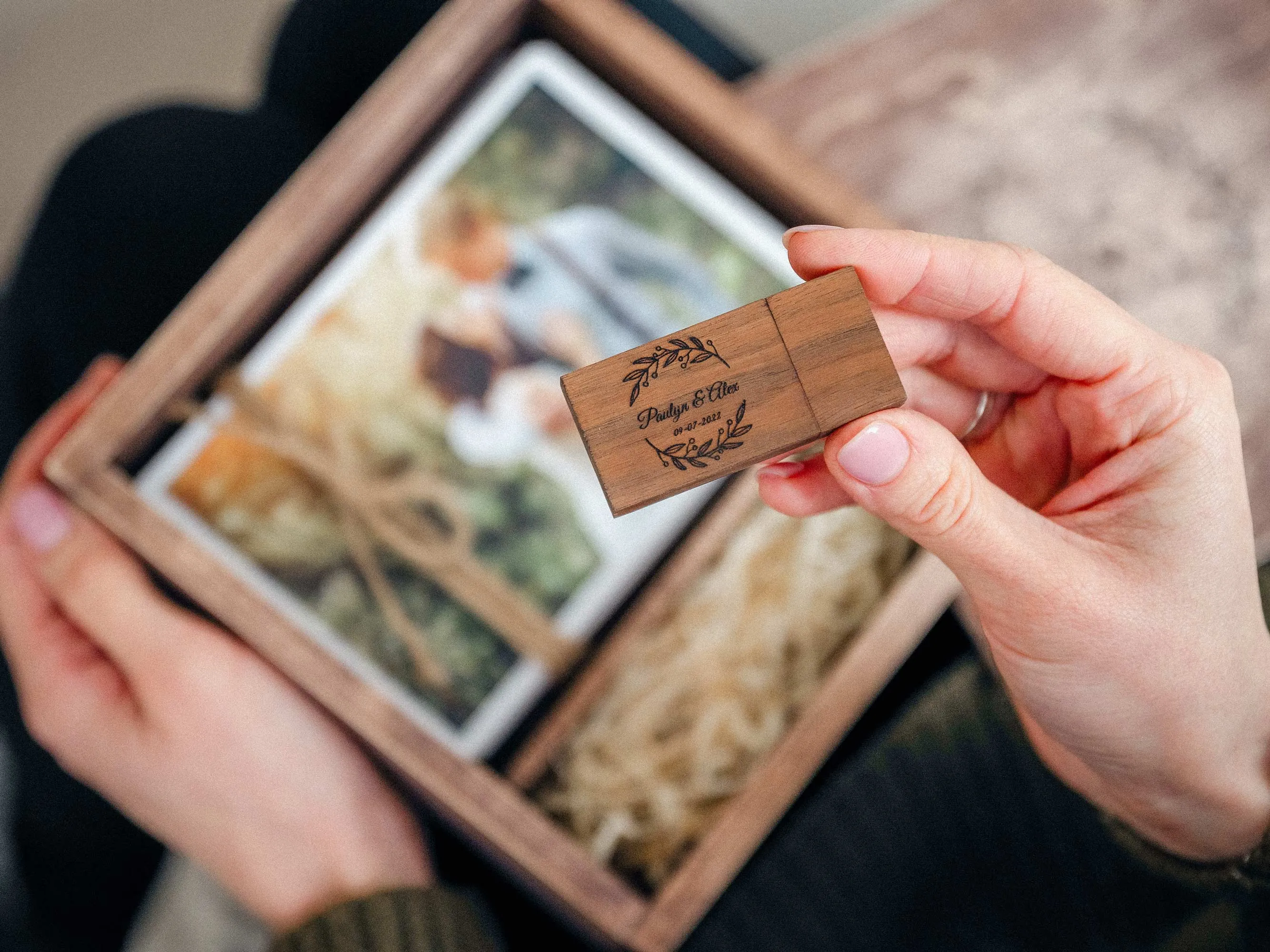Vintage Wooden Wedding Photo Box with USB & Custom Lid