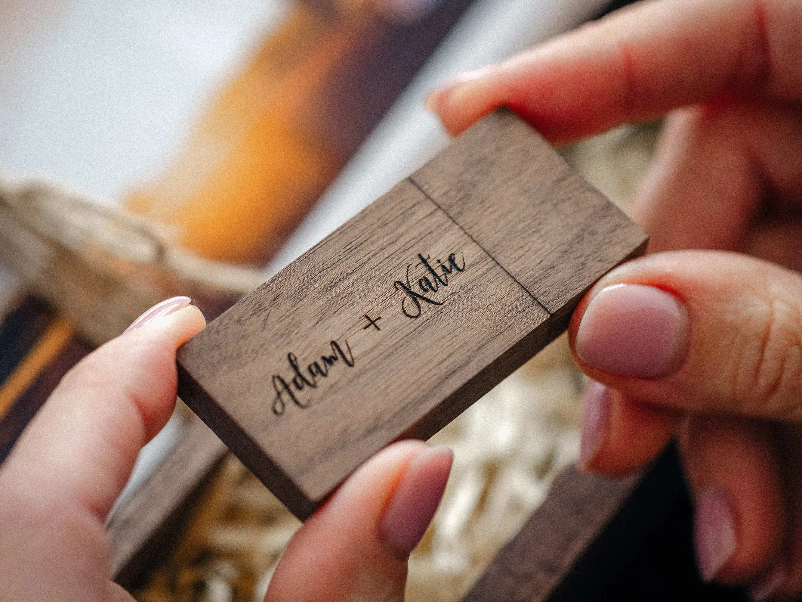 Vintage Wooden Wedding Photo Box with USB & Custom Lid